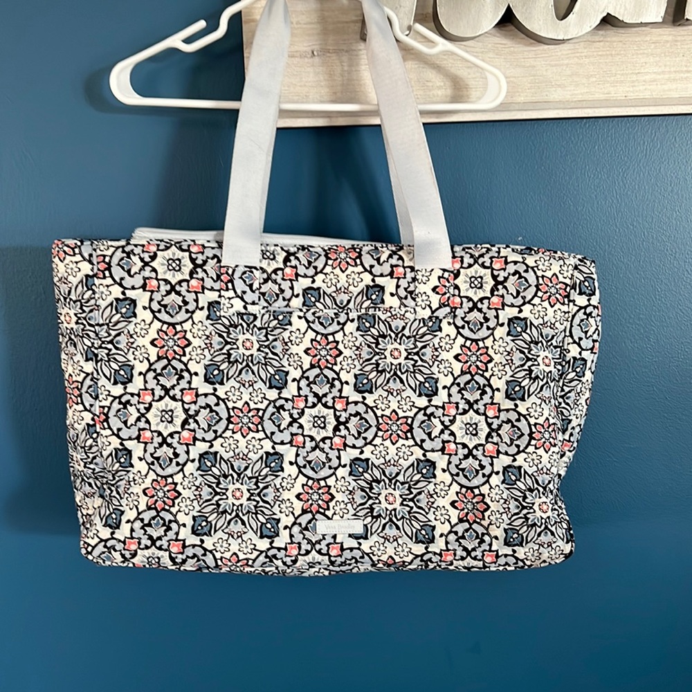 Vera Bradley Large Tote with Laptop Sleeve